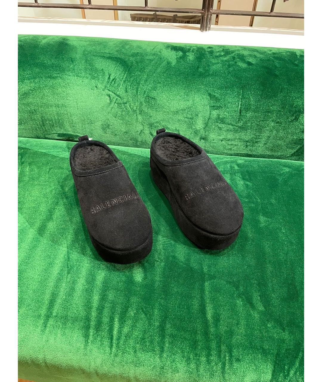 BALENCIAGA Черные замшевые сабо, фото 2