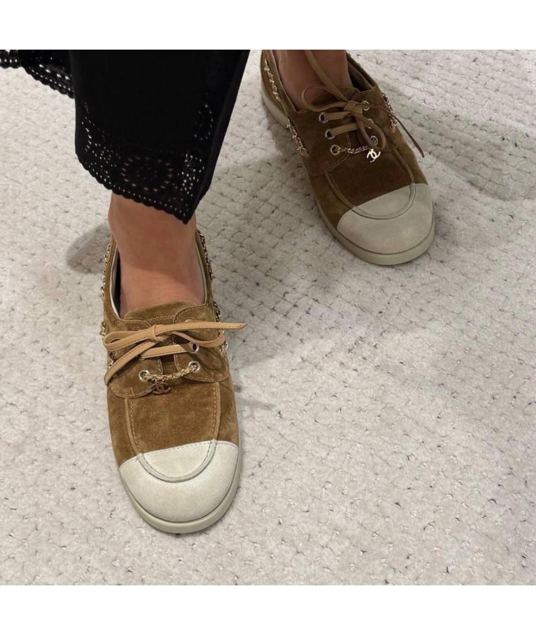 CHANEL Коричневые замшевые лоферы, фото 3