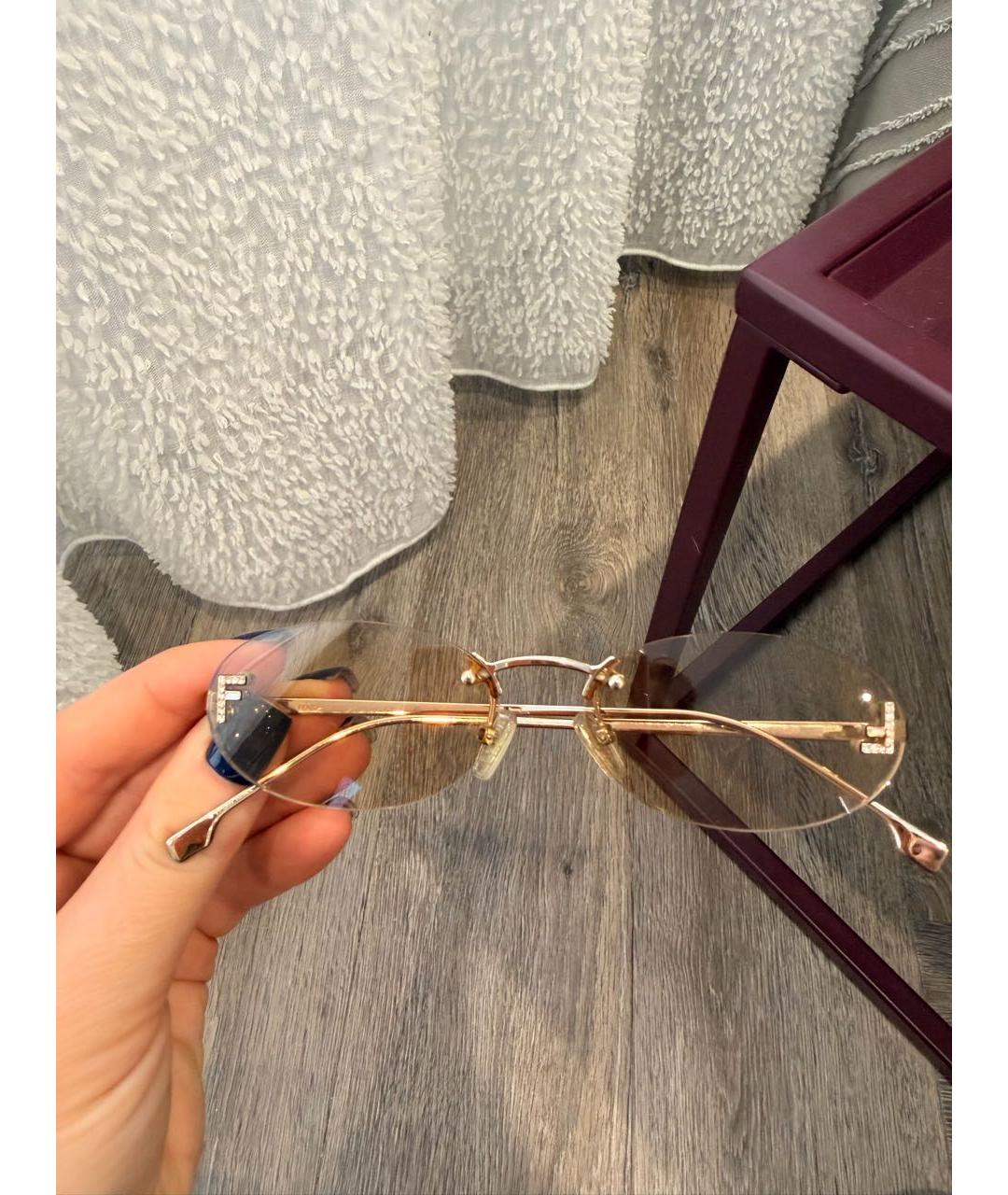 FENDI Бежевые металлические солнцезащитные очки, фото 5