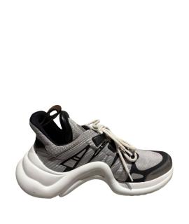 LOUIS VUITTON Кроссовки