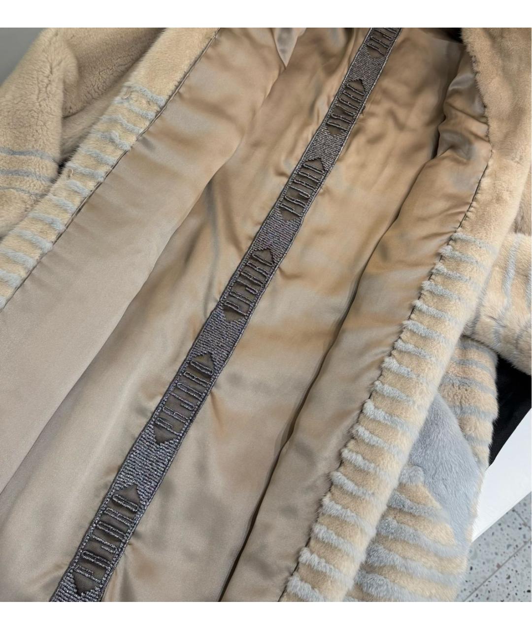 VINICIO PAJARO Бежевая меховая шуба, фото 4