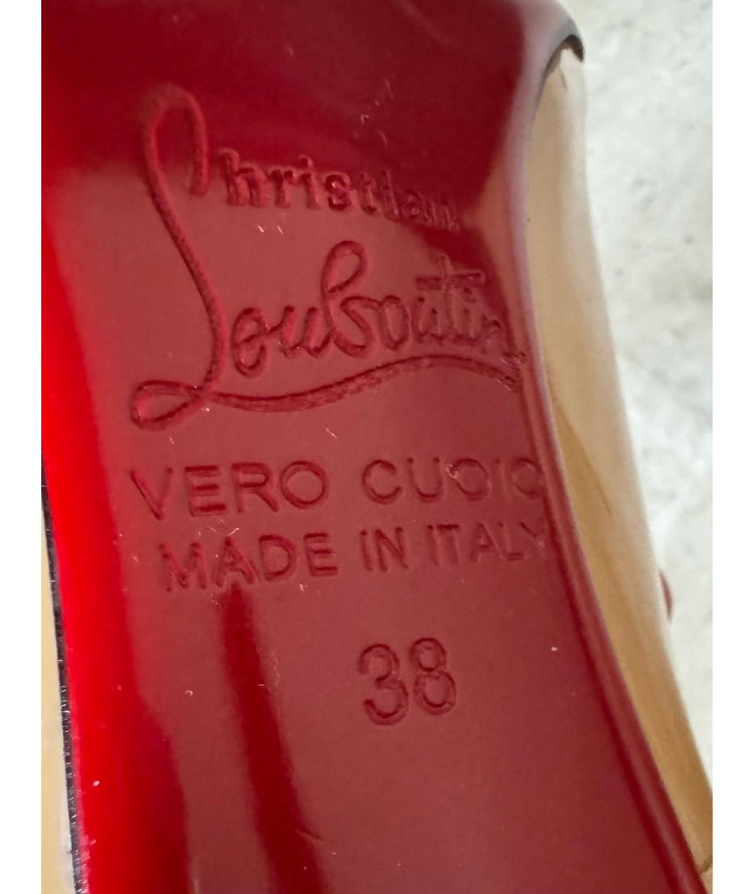 CHRISTIAN LOUBOUTIN Бежевые туфли из лакированной кожи, фото 5