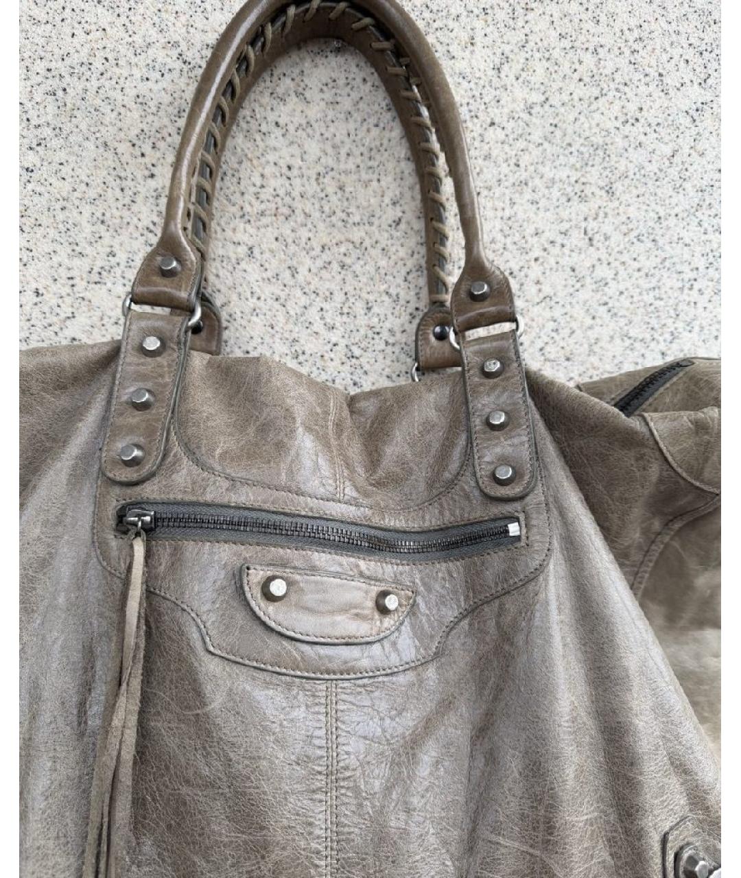 BALENCIAGA Кожаная сумка с короткими ручками, фото 2