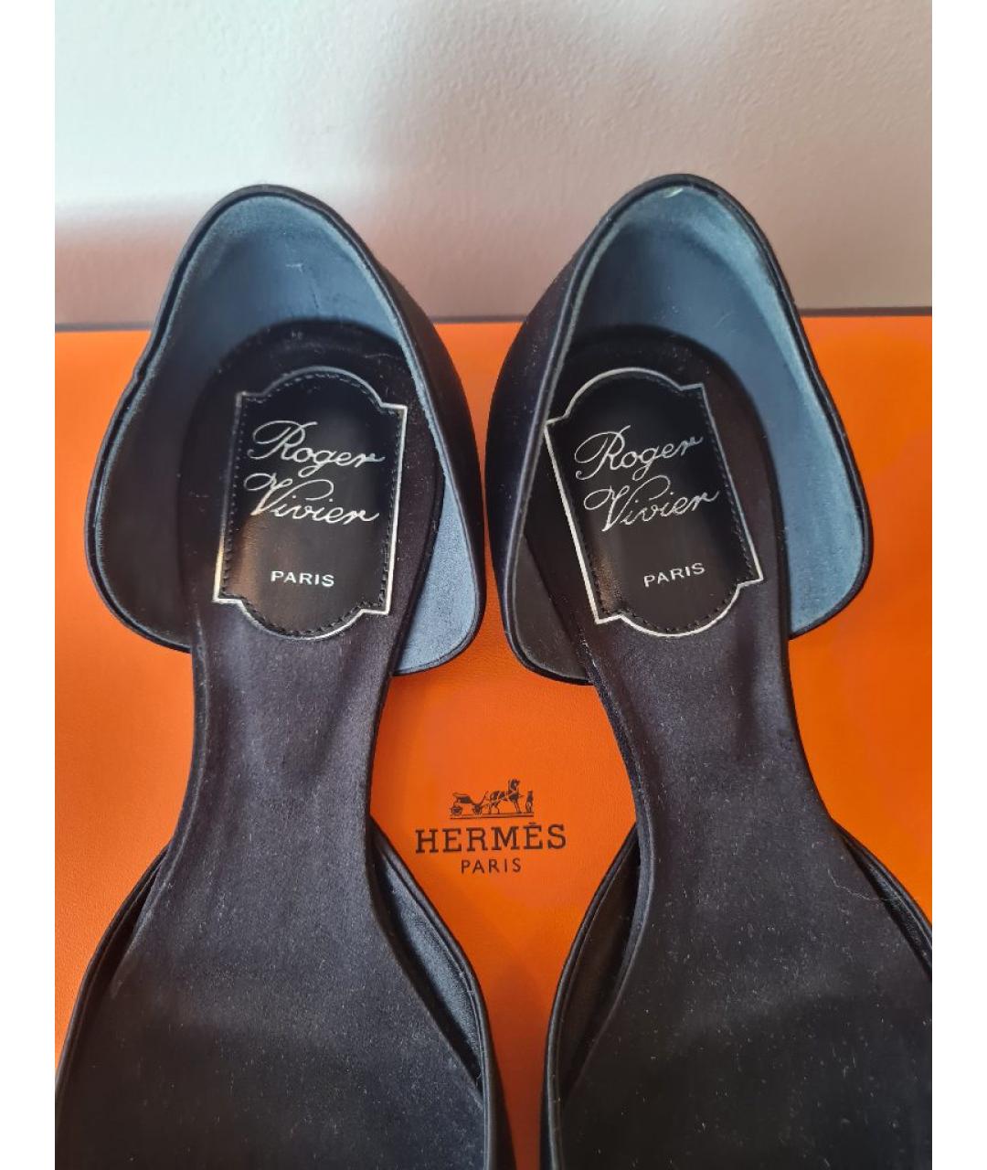 ROGER VIVIER Черные текстильные балетки, фото 8