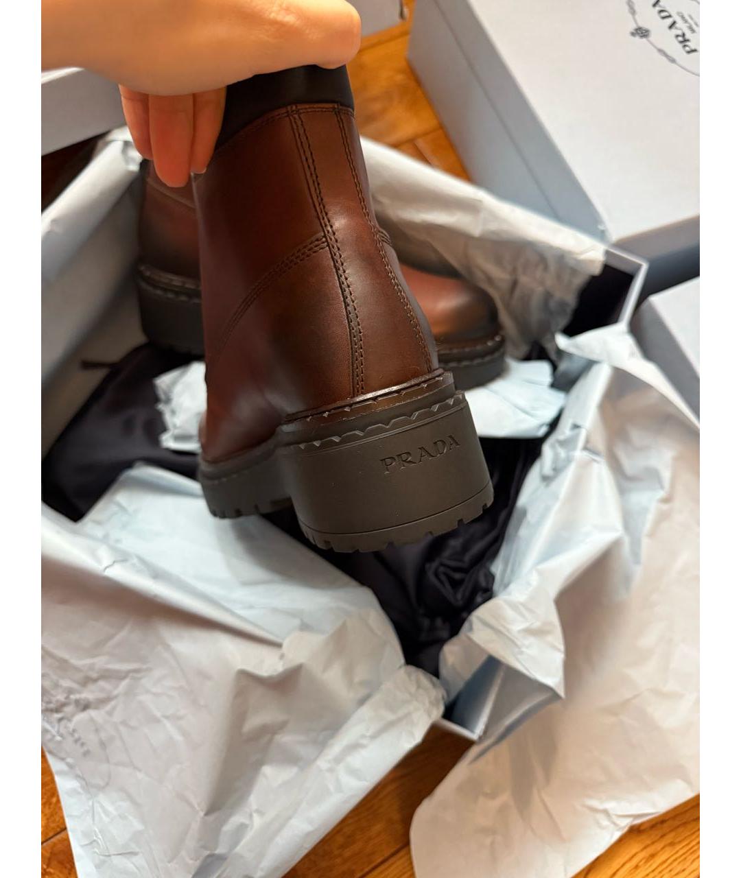 PRADA Коричневые кожаные ботинки, фото 5