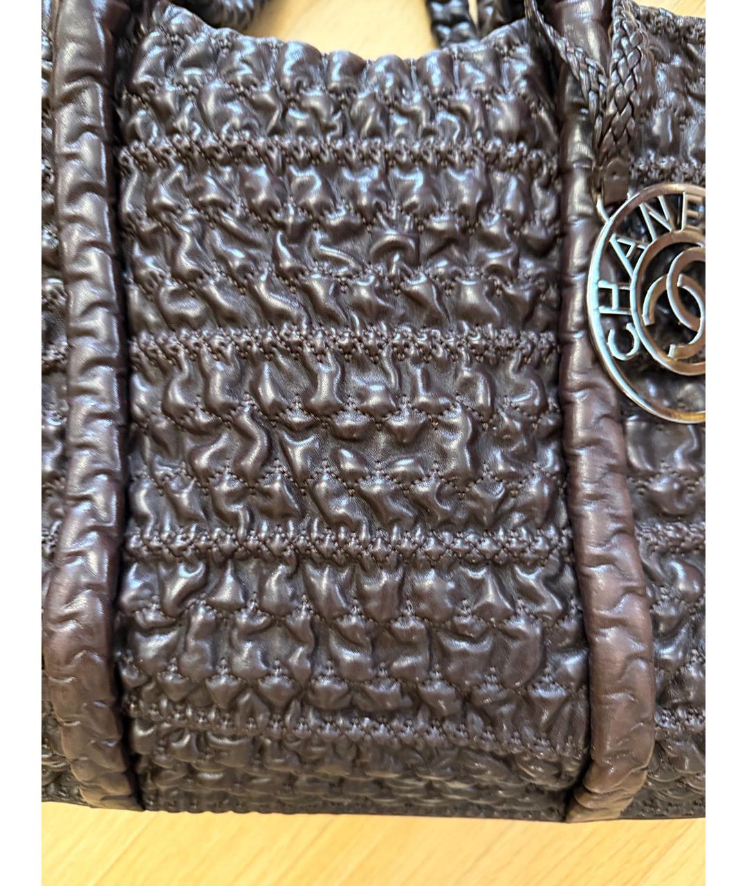 CHANEL Коричневая кожаная сумка с короткими ручками, фото 3