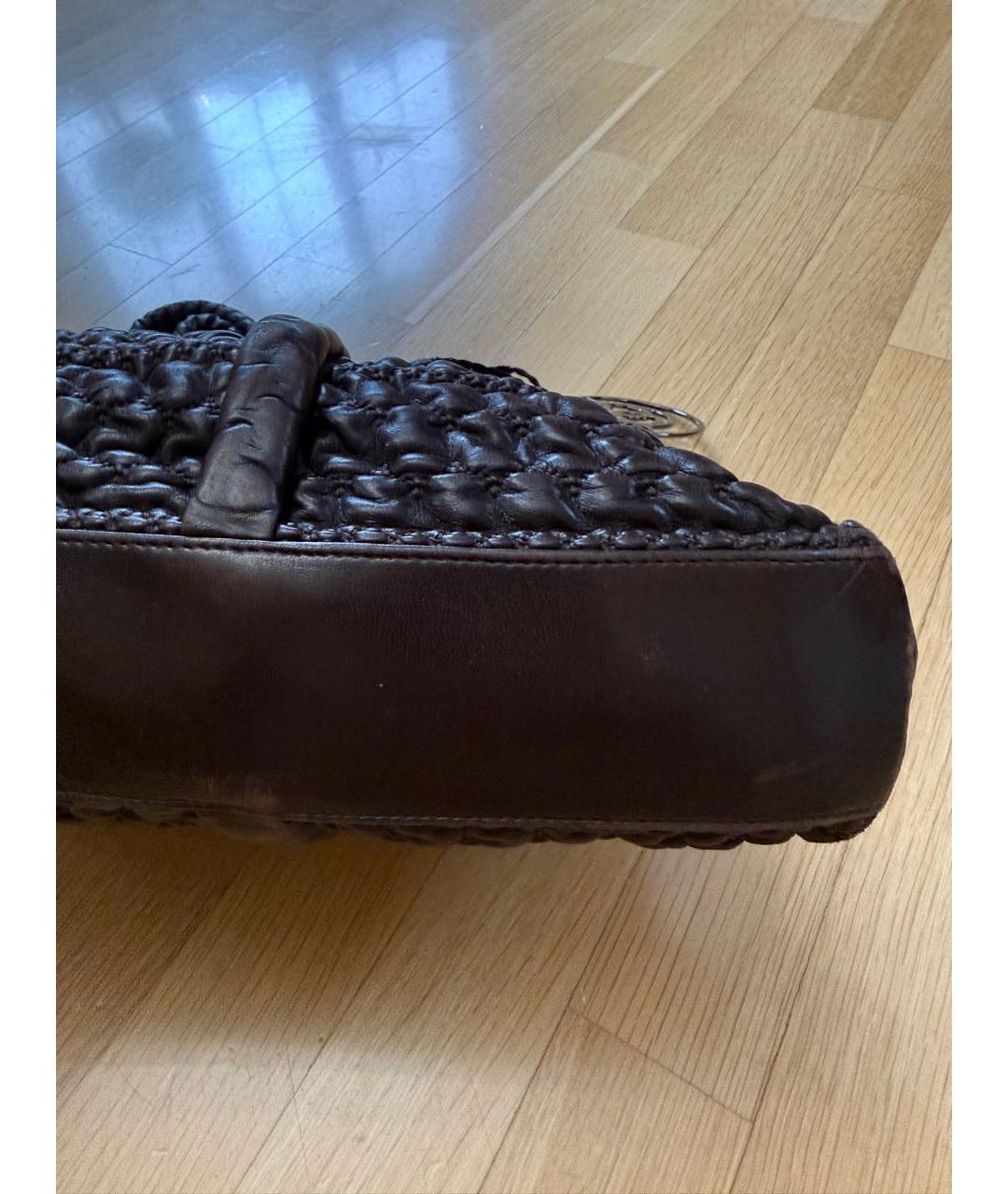 CHANEL Коричневая кожаная сумка с короткими ручками, фото 5