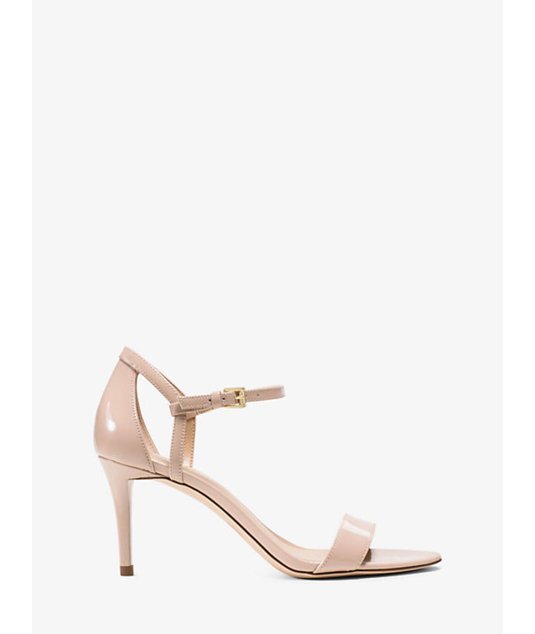 MICHAEL MICHAEL KORS Бежевые босоножки из лакированной кожи, фото 10