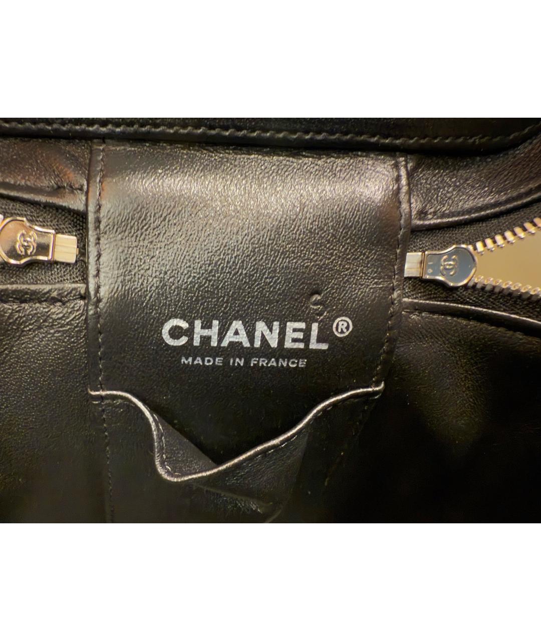 CHANEL Черная кожаная сумка с короткими ручками, фото 6