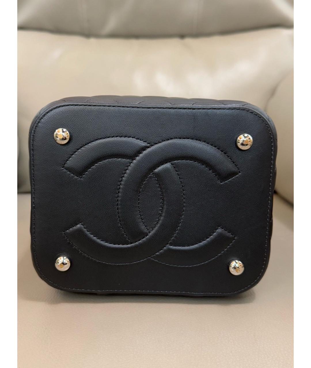 CHANEL Черная кожаная сумка с короткими ручками, фото 7