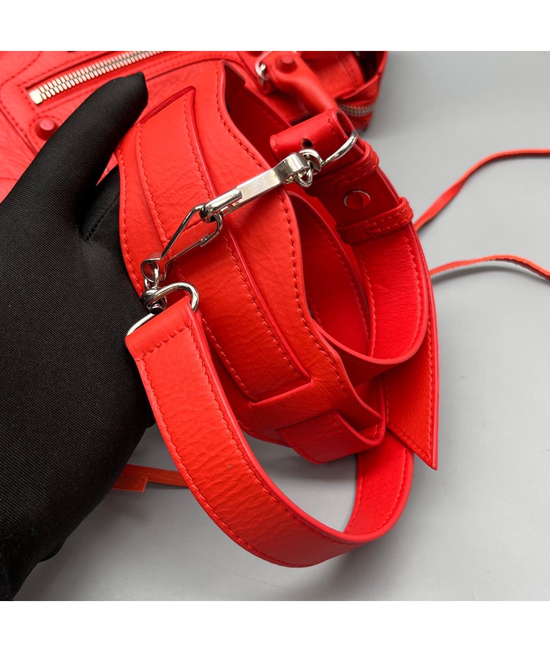 BALENCIAGA Красная кожаная сумка с короткими ручками, фото 3