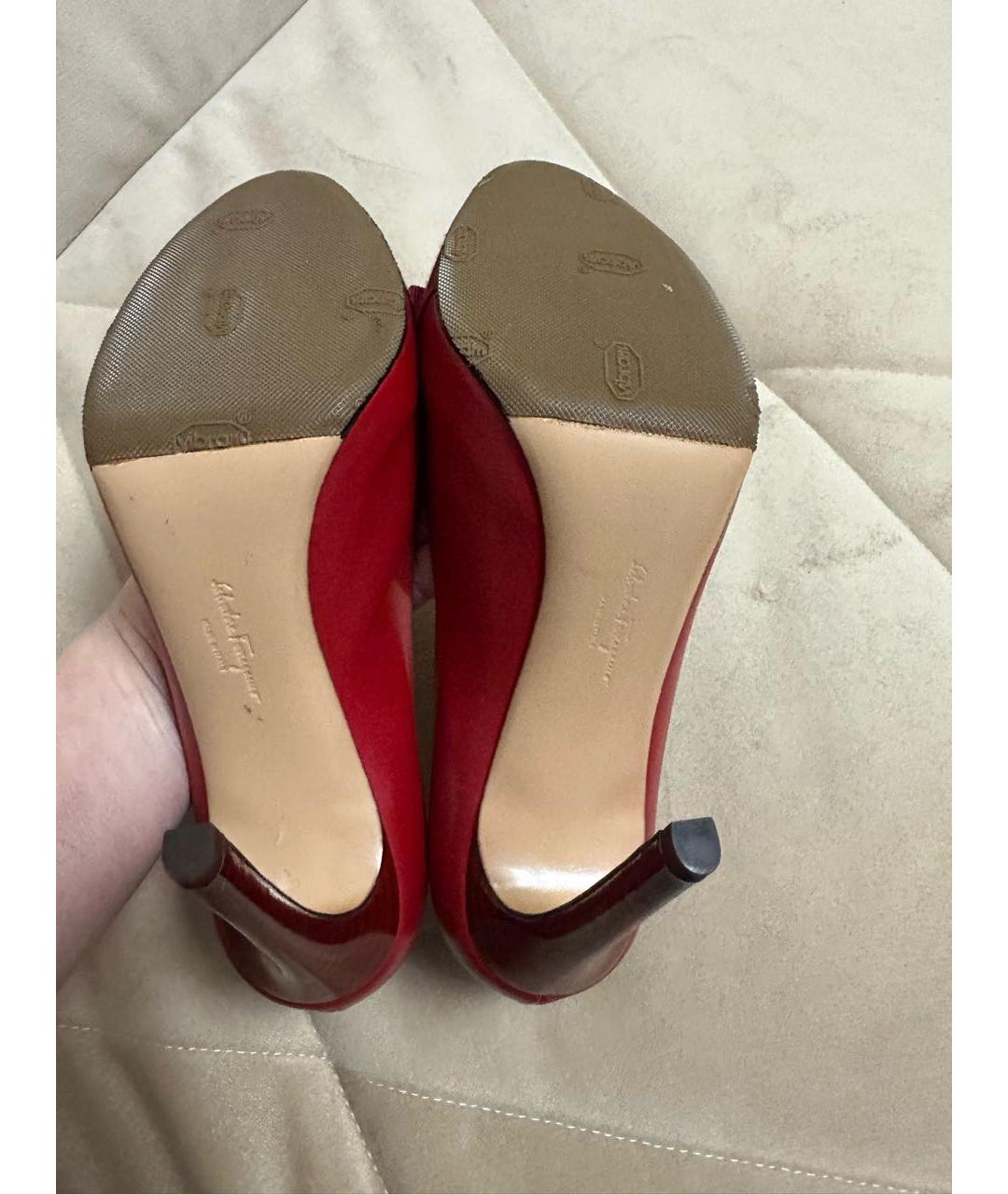 FERRAGAMO Красные кожаные туфли, фото 7