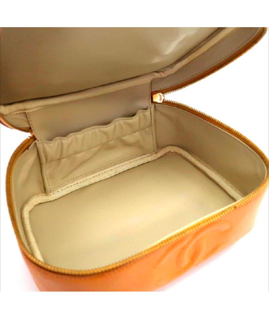 CHANEL Оранжевая кожаная сумка с короткими ручками, фото 5