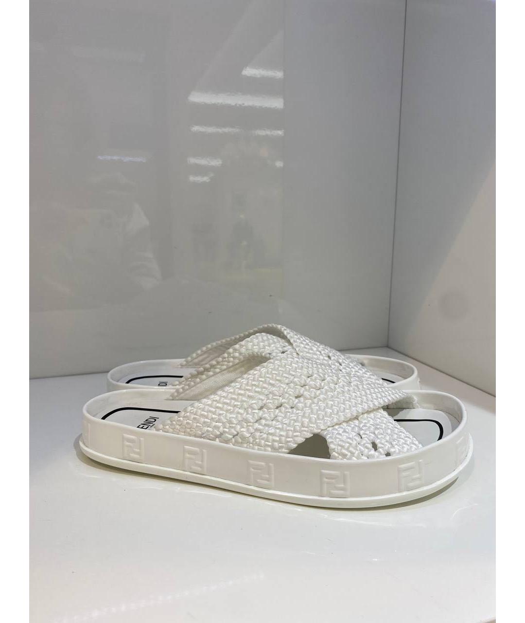 FENDI Белые сабо, фото 2