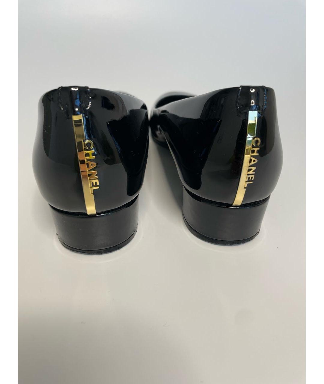 CHANEL Черные туфли из лакированной кожи, фото 2