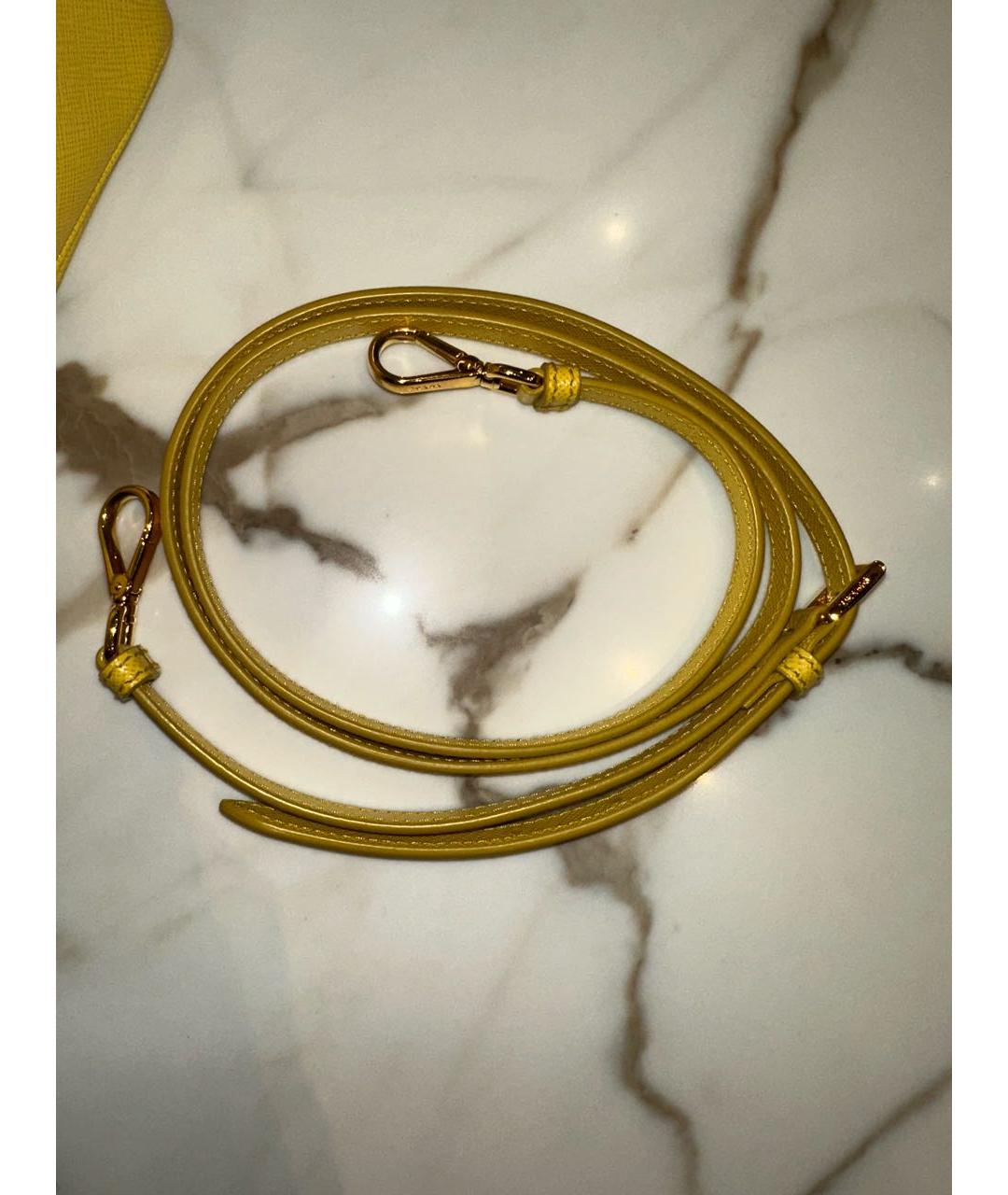 PRADA Горчичная кожаная сумка с короткими ручками, фото 7