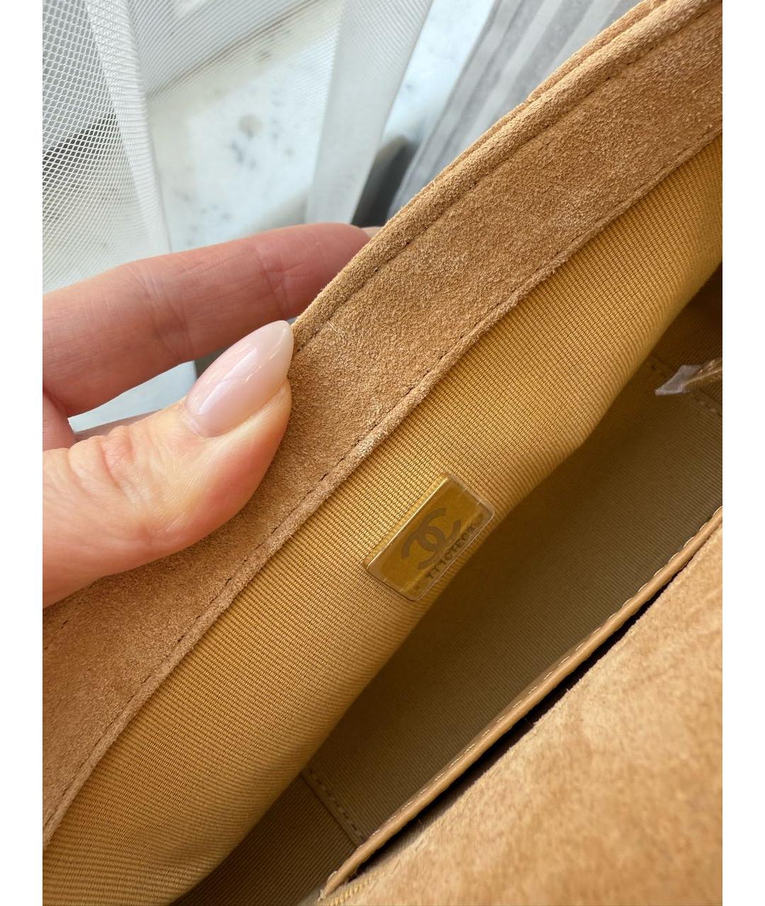 CHANEL Коричневая замшевая сумка через плечо, фото 6