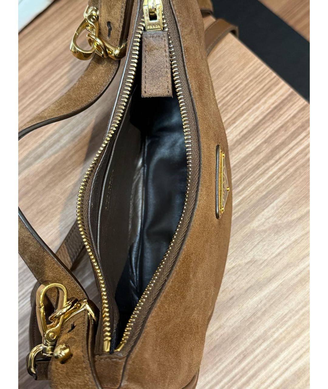 PRADA Коричневая замшевая сумка через плечо, фото 4