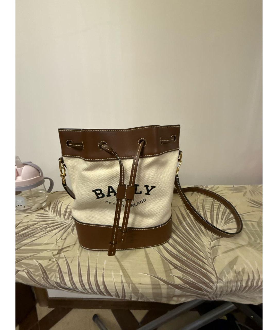 BALLY Бежевая кожаная сумка через плечо, фото 5