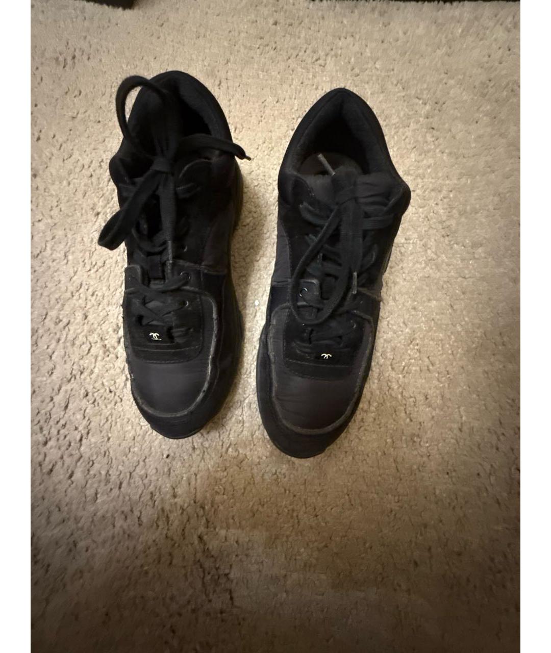 CHANEL Черные замшевые кроссовки, фото 2