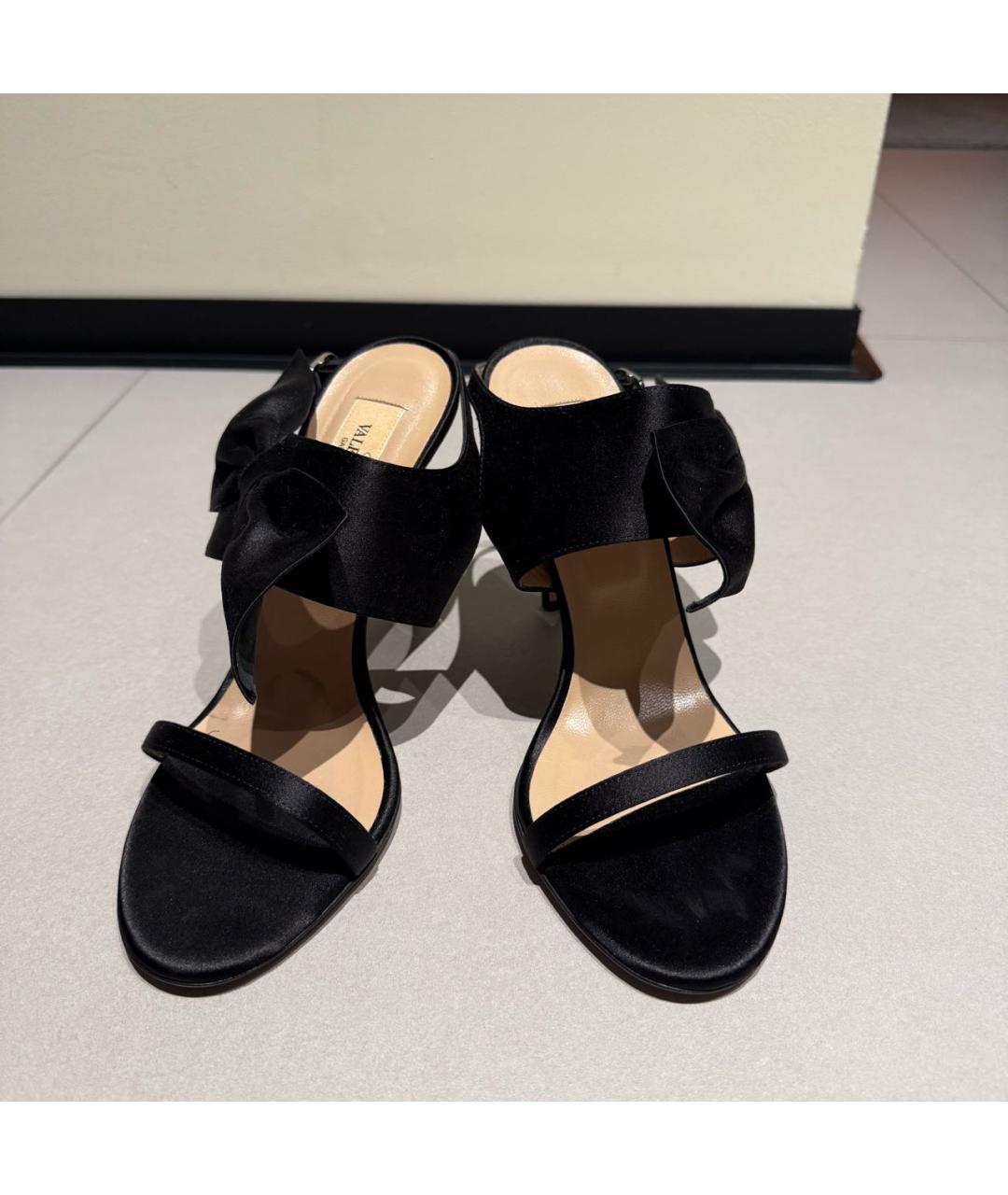 VALENTINO Черные текстильные босоножки, фото 2