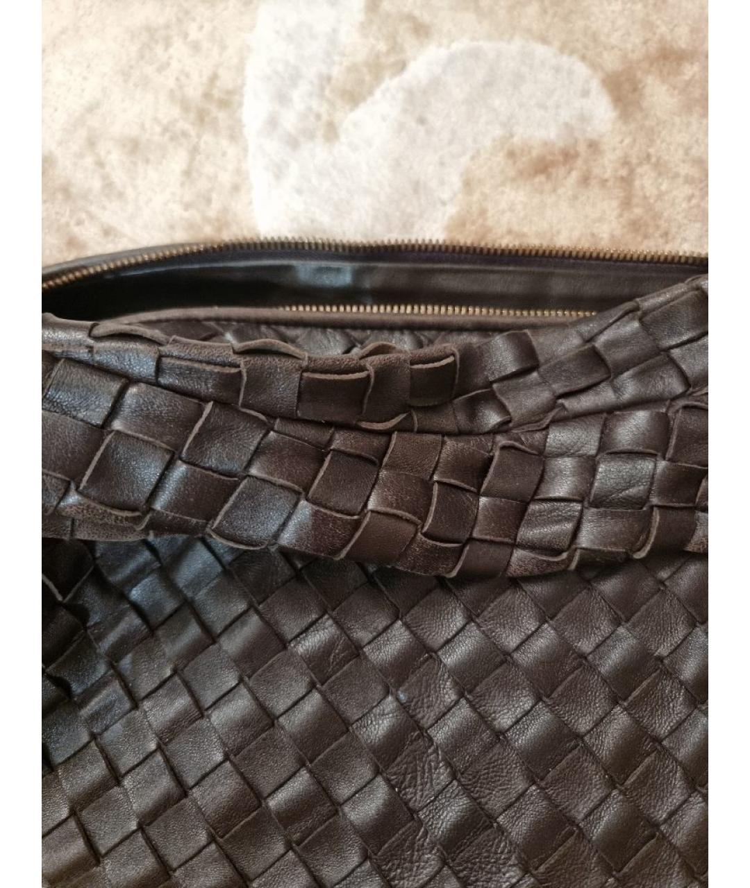 BOTTEGA VENETA Коричневая кожаная сумка с короткими ручками, фото 9