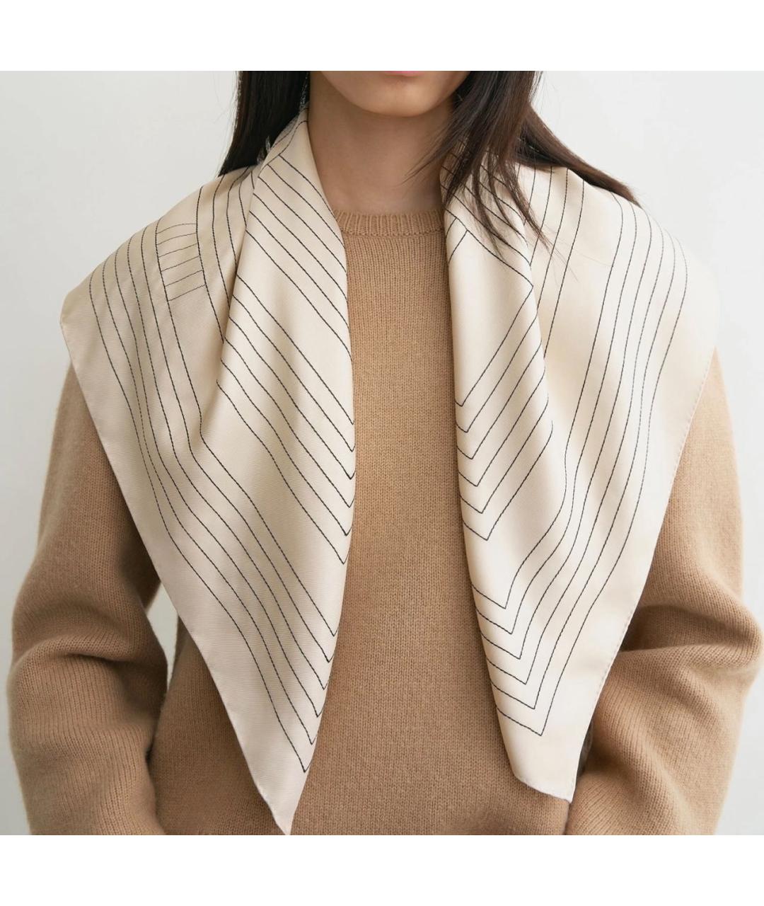 TOTEME Бежевый шелковый платок, фото 5