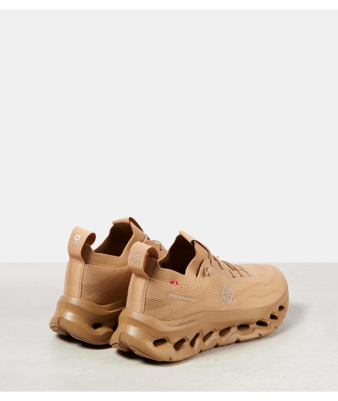 LOEWE Бежевые кроссовки, фото 4