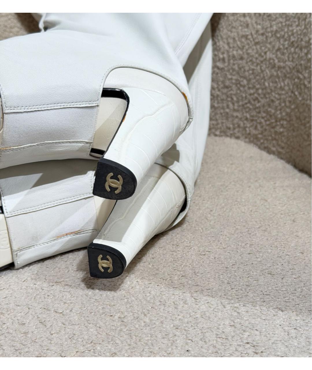 CHANEL Белые кожаные сапоги, фото 6