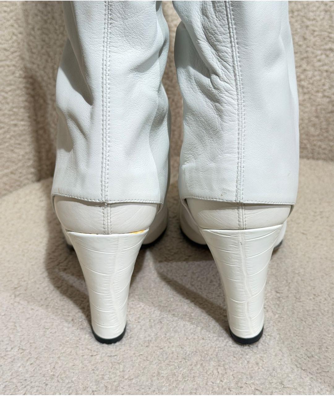 CHANEL Белые кожаные сапоги, фото 3