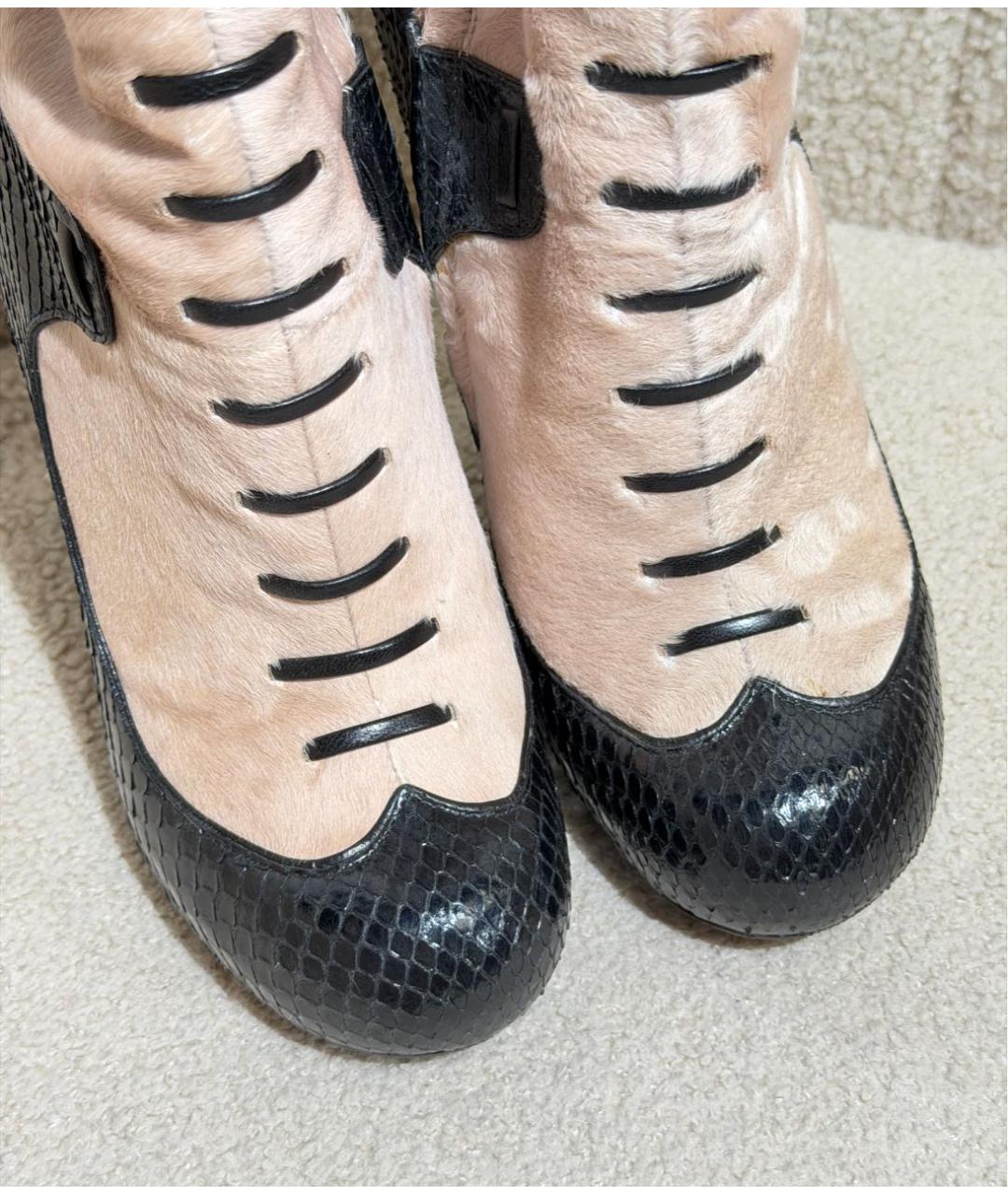 LOUIS VUITTON Бежевые сапоги из экзотической кожи, фото 3