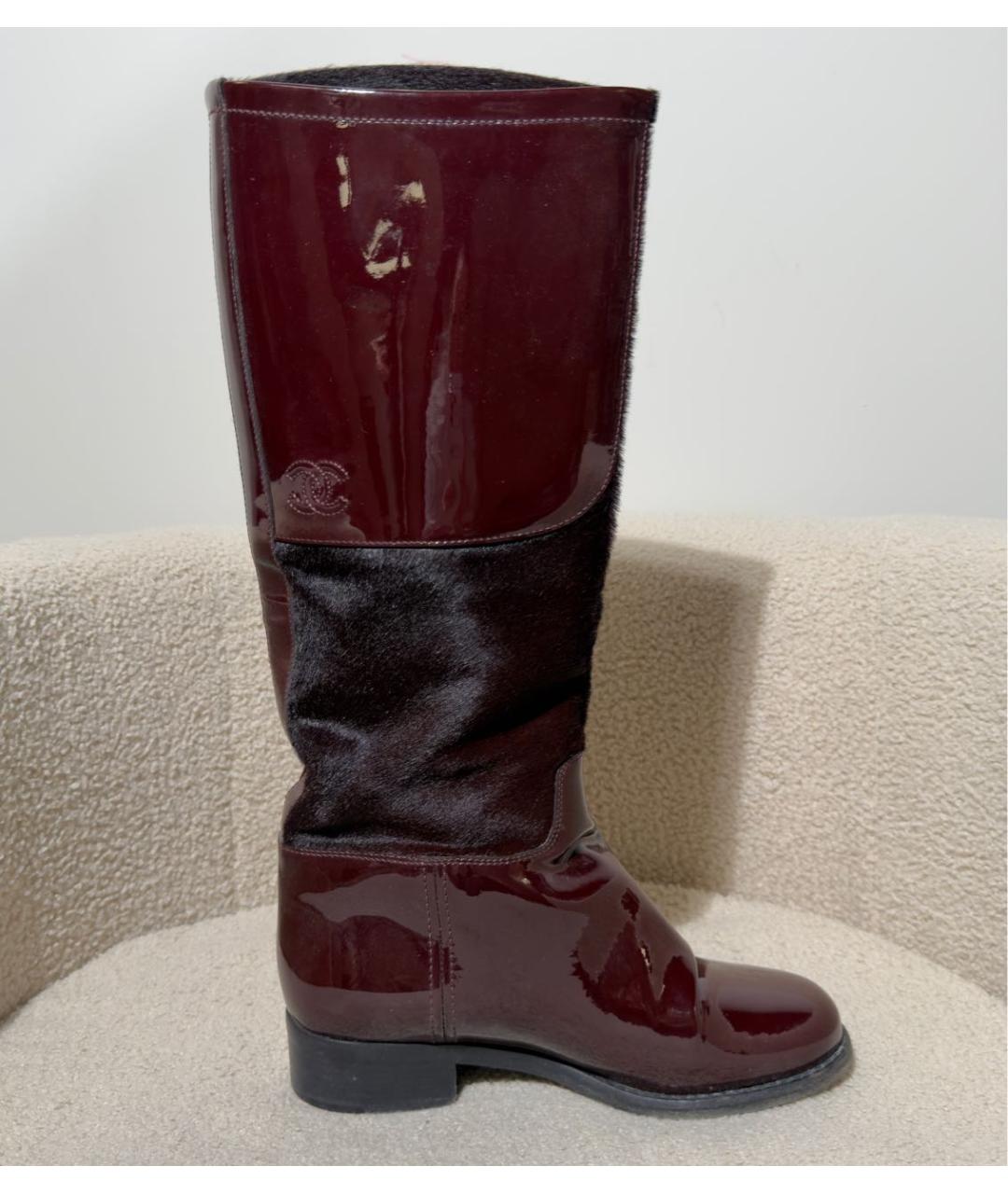 CHANEL Бордовые сапоги из лакированной кожи, фото 8