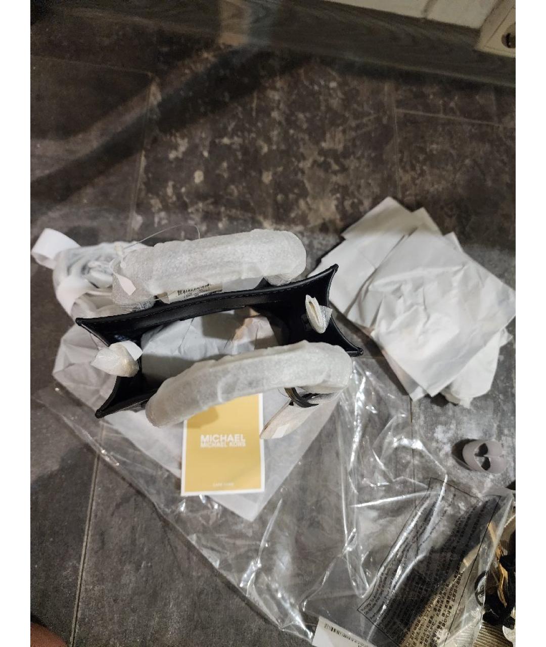 MICHAEL KORS Черная кожаная сумка с короткими ручками, фото 4