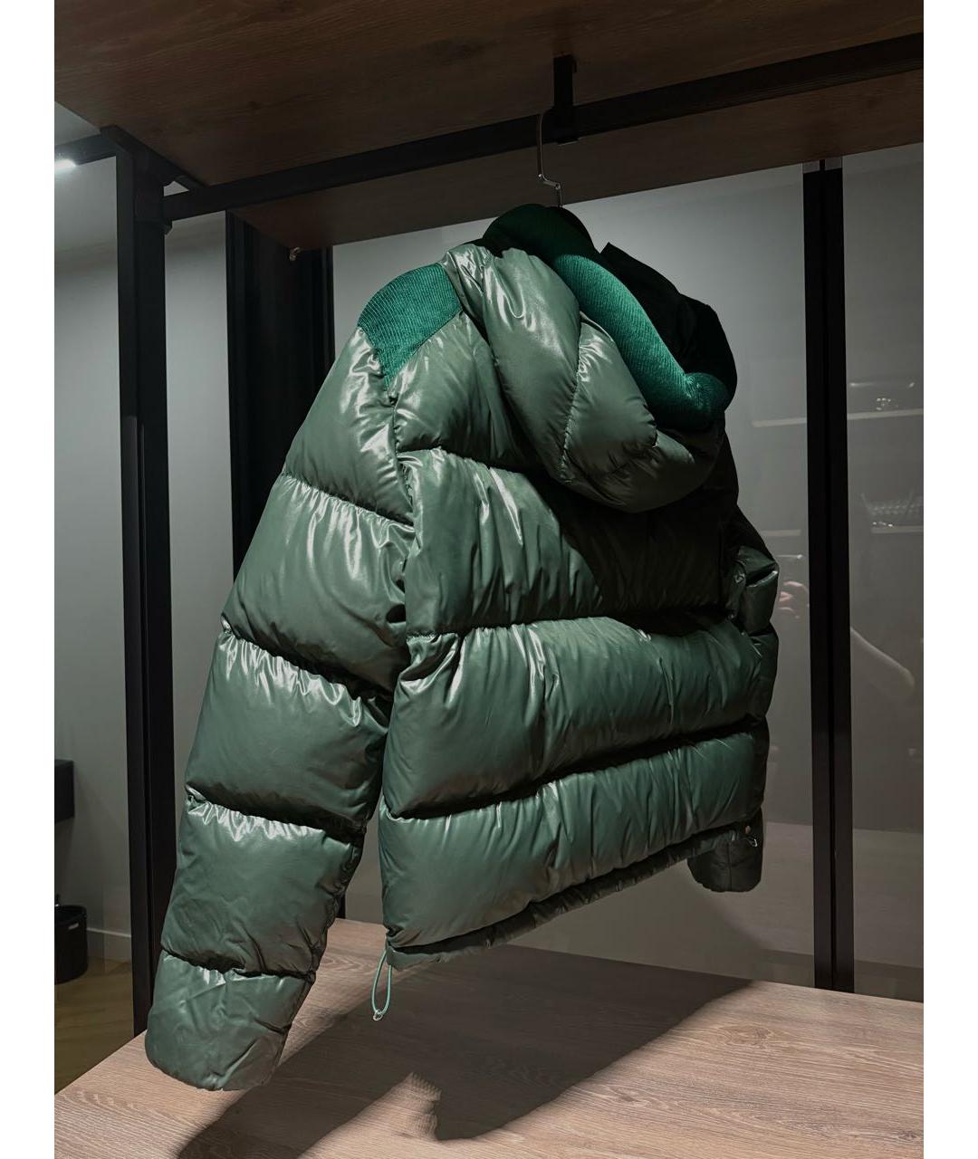 MONCLER Зеленый полиэстеровый пуховик, фото 2
