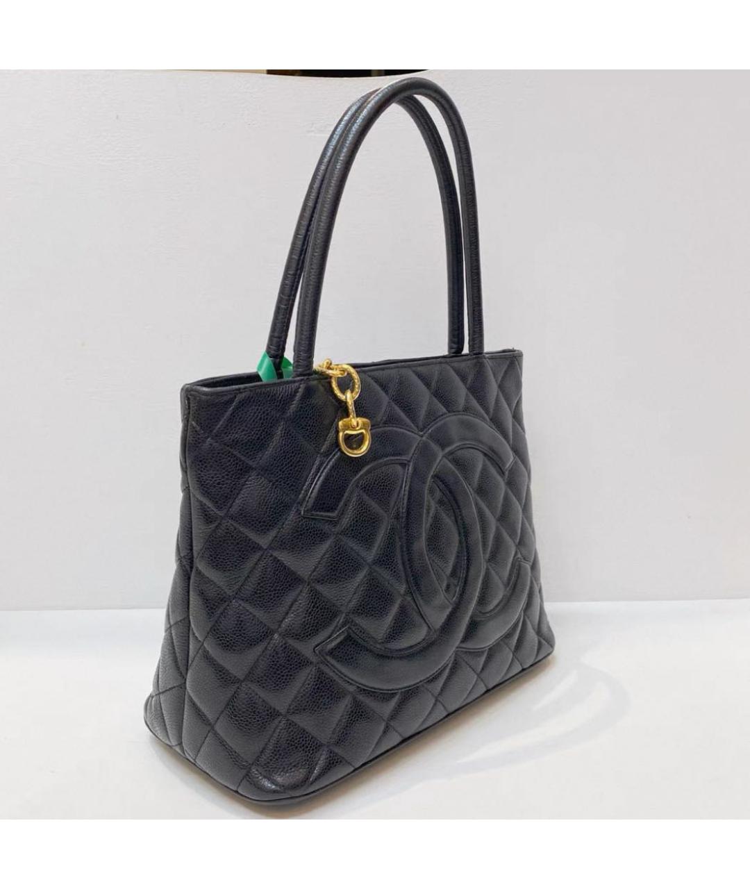 CHANEL Черная кожаная сумка тоут, фото 3