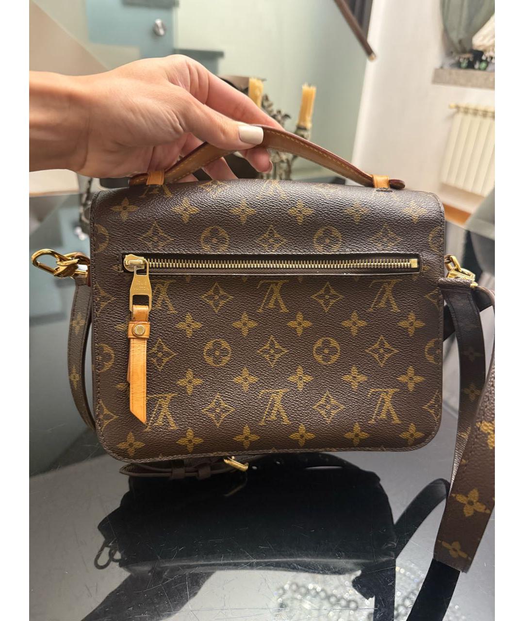 LOUIS VUITTON Коричневая сумка через плечо, фото 3