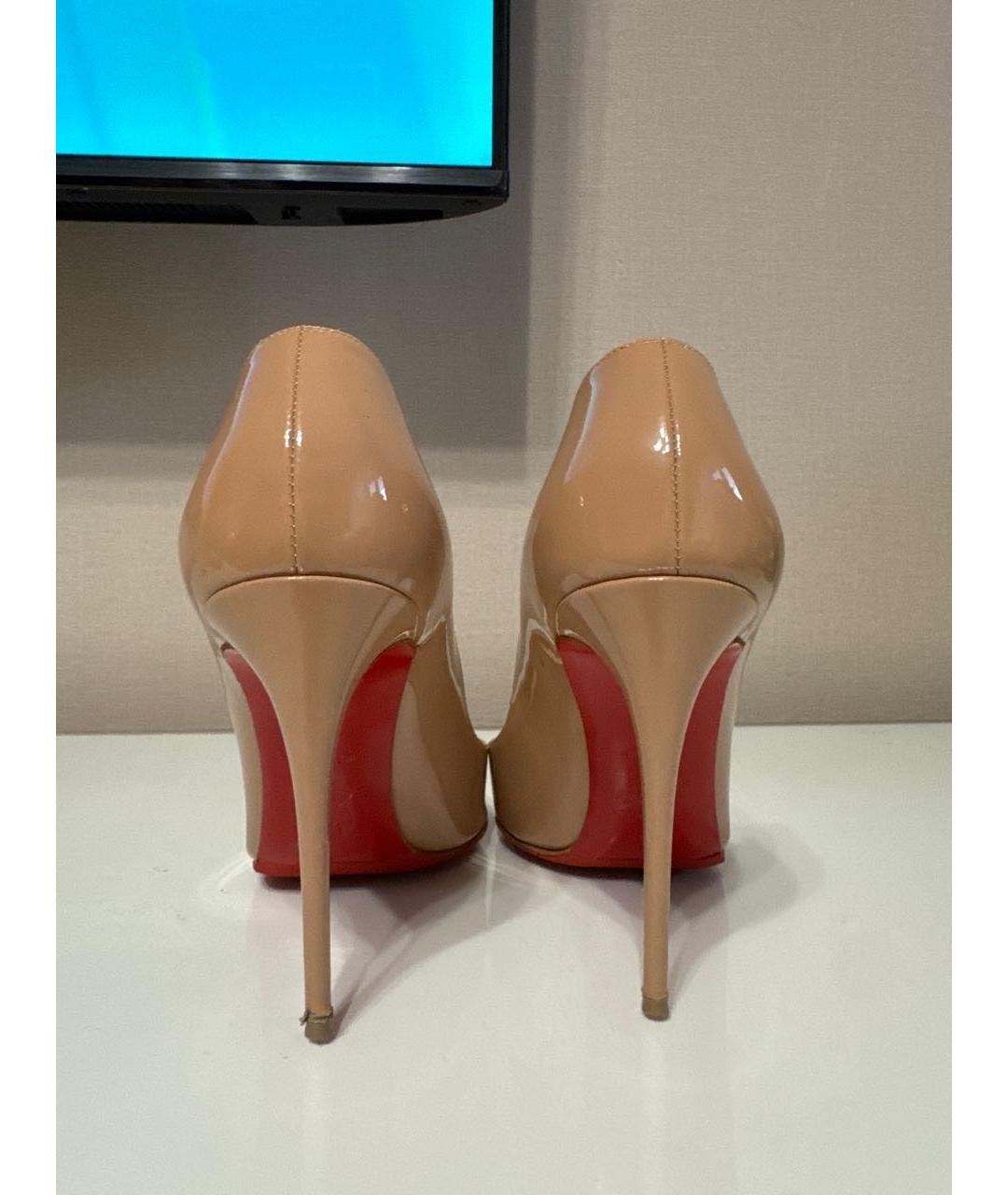 CHRISTIAN LOUBOUTIN Бежевые кожаные туфли, фото 4