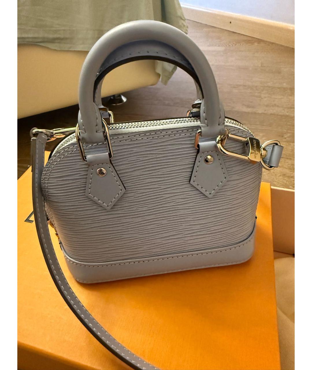 LOUIS VUITTON Голубая кожаная сумка с короткими ручками, фото 2