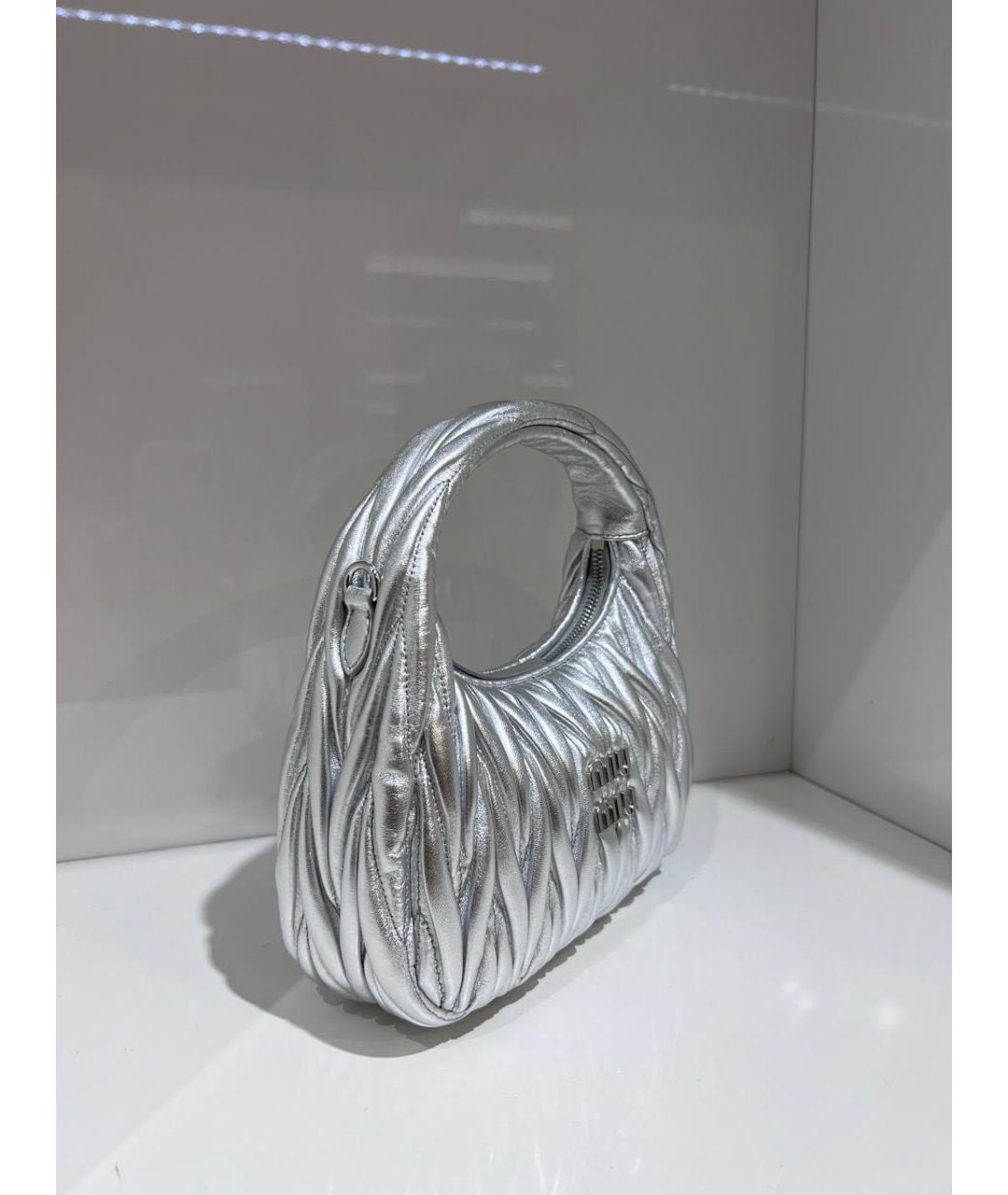 MIU MIU Серебряная кожаная сумка через плечо, фото 3
