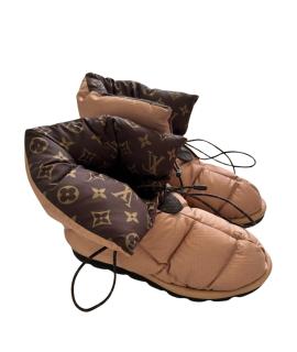 LOUIS VUITTON Ботинки