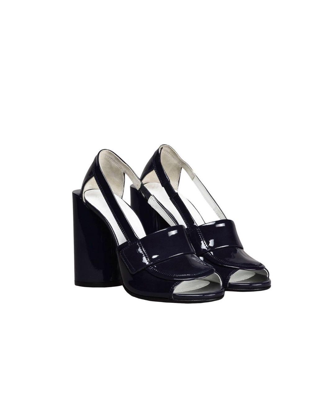 MAISON MARGIELA Темно-синие босоножки из лакированной кожи, фото 2