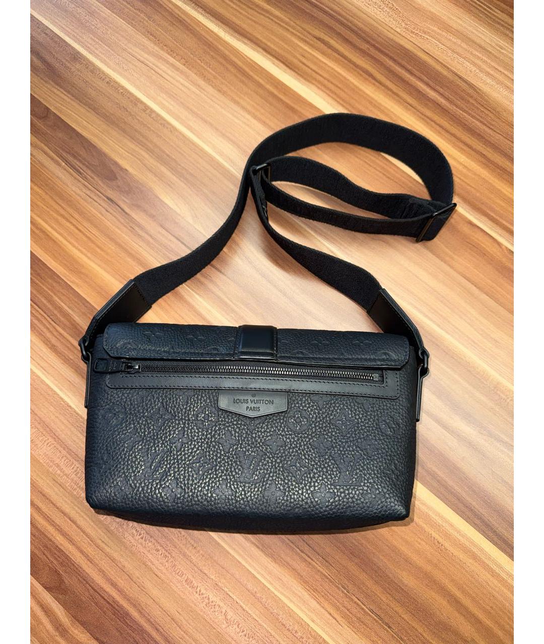 LOUIS VUITTON Черная кожаная сумка на плечо, фото 4