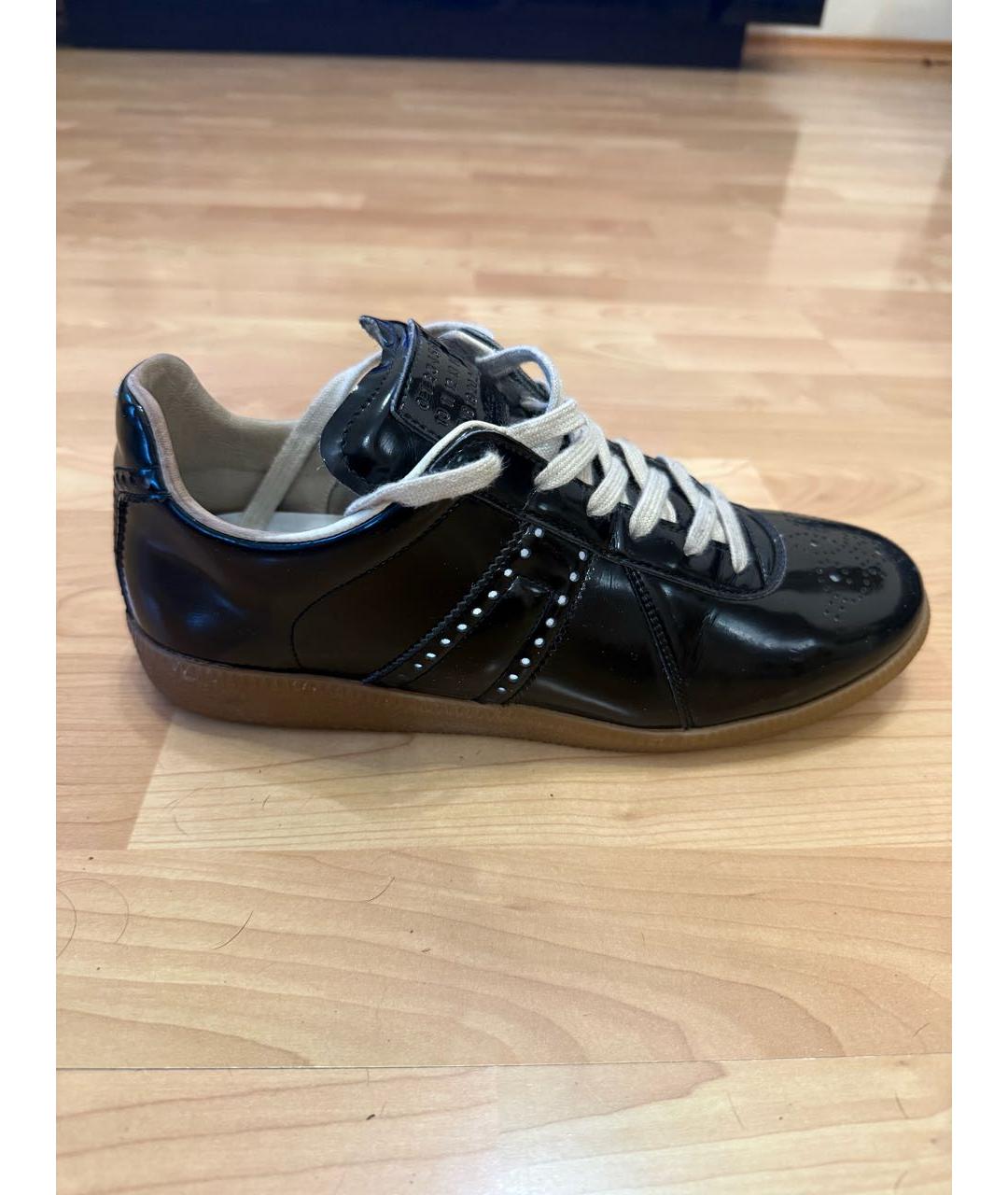 MAISON MARGIELA Черные низкие кроссовки / кеды из лакированной кожи, фото 7