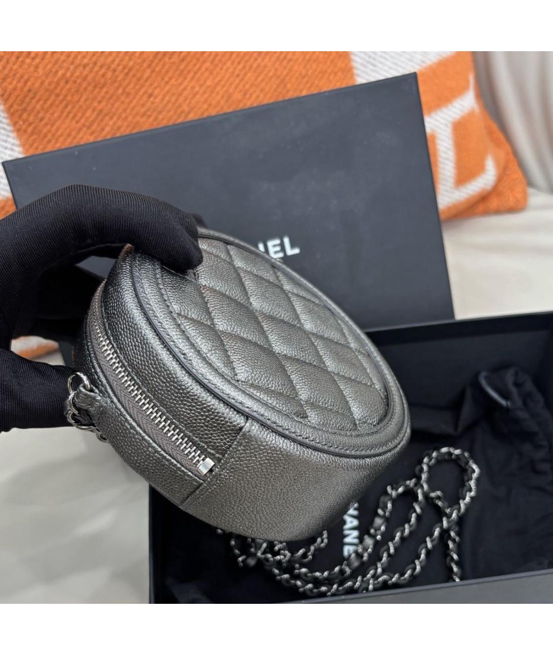 CHANEL Антрацитовая кожаная сумка через плечо, фото 4