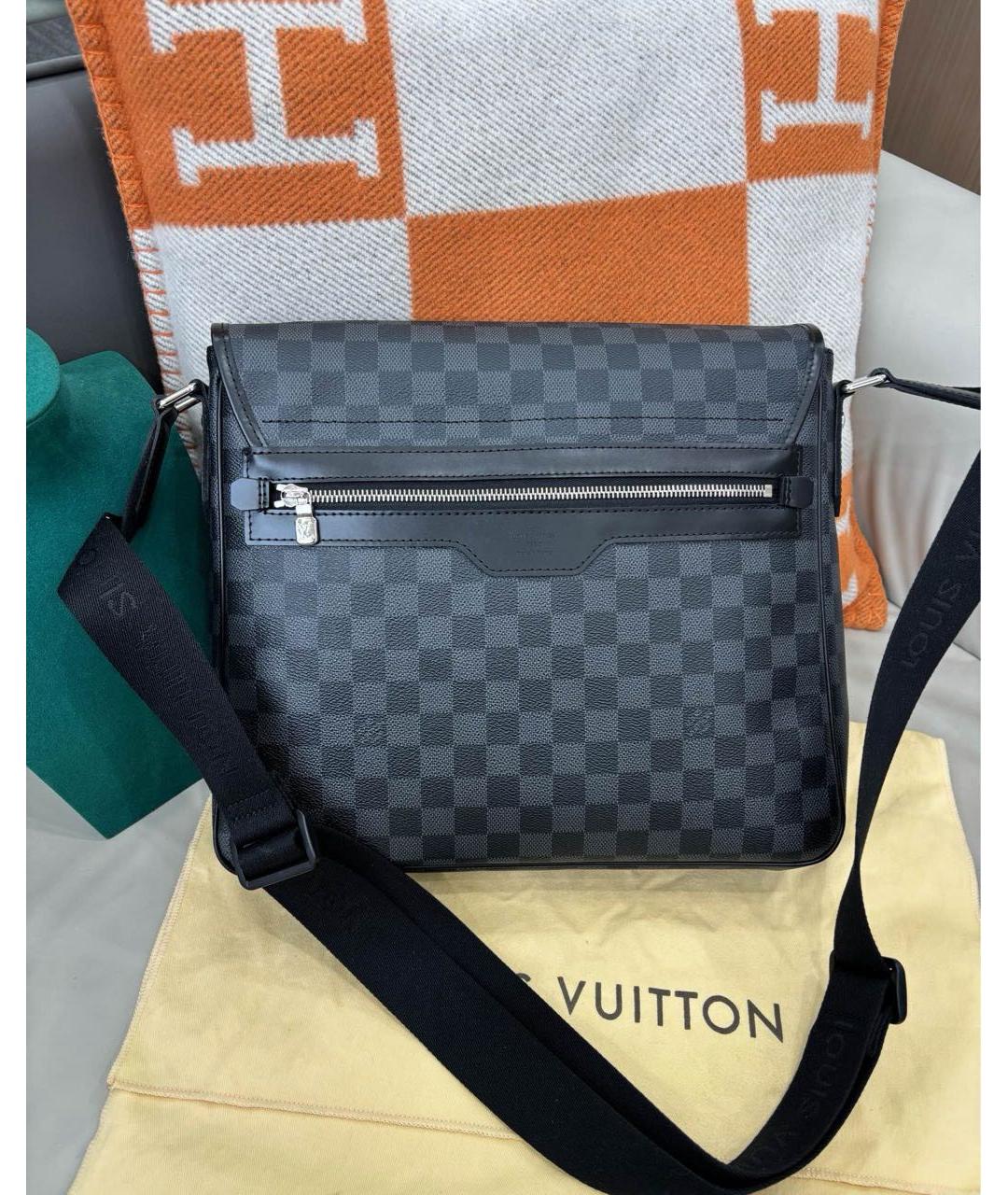LOUIS VUITTON Антрацитовая сумка на плечо, фото 3