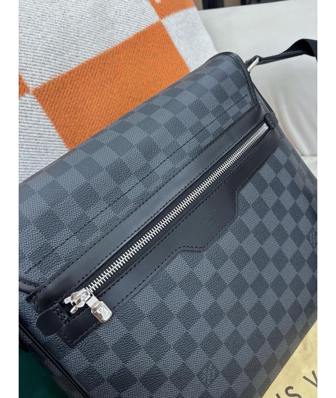 LOUIS VUITTON Антрацитовая сумка на плечо, фото 5