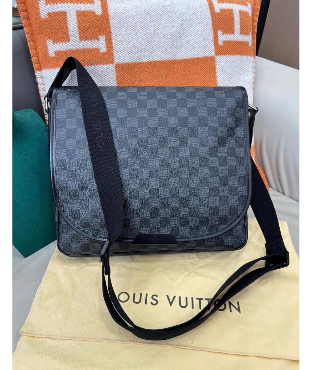 LOUIS VUITTON Антрацитовая сумка на плечо, фото 8