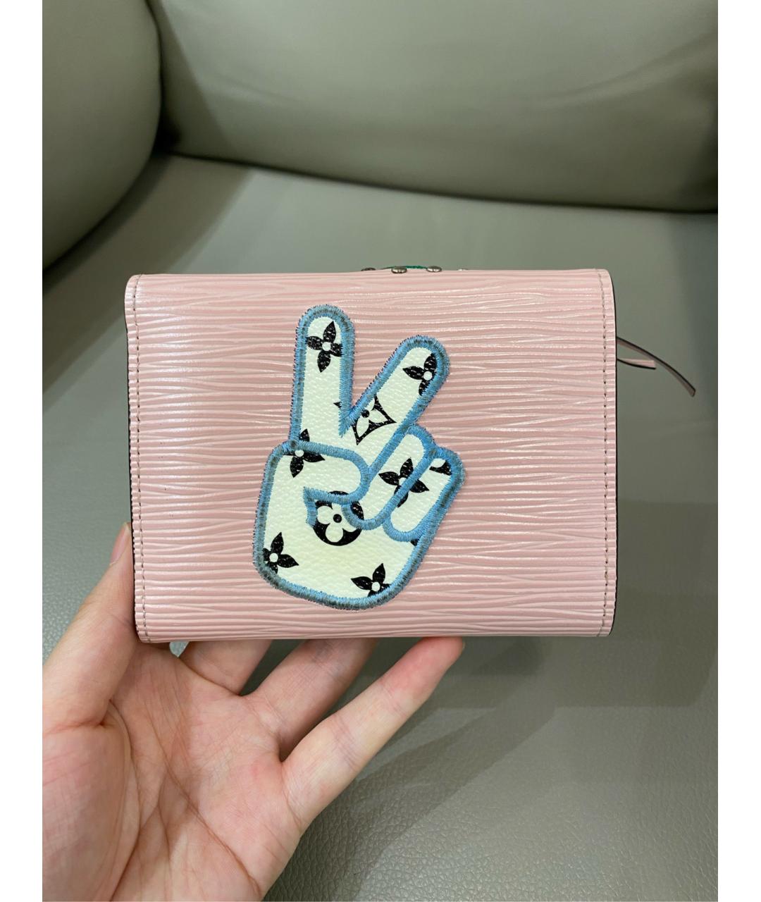 LOUIS VUITTON Розовый кошелек, фото 2