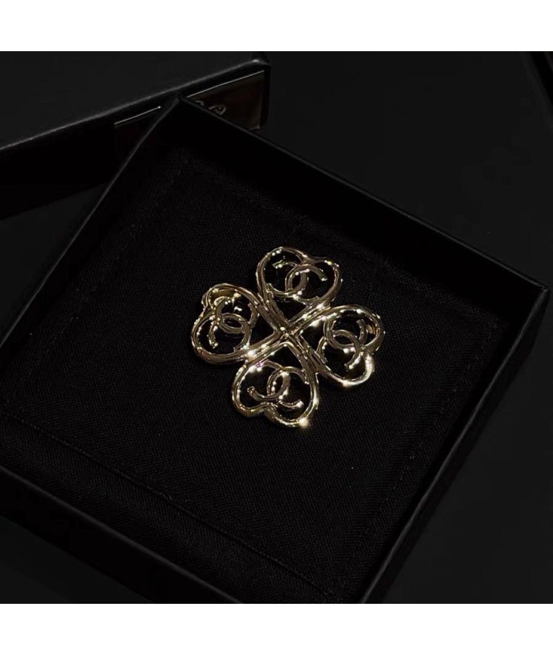 CHANEL Золотая металлическая брошь, фото 2