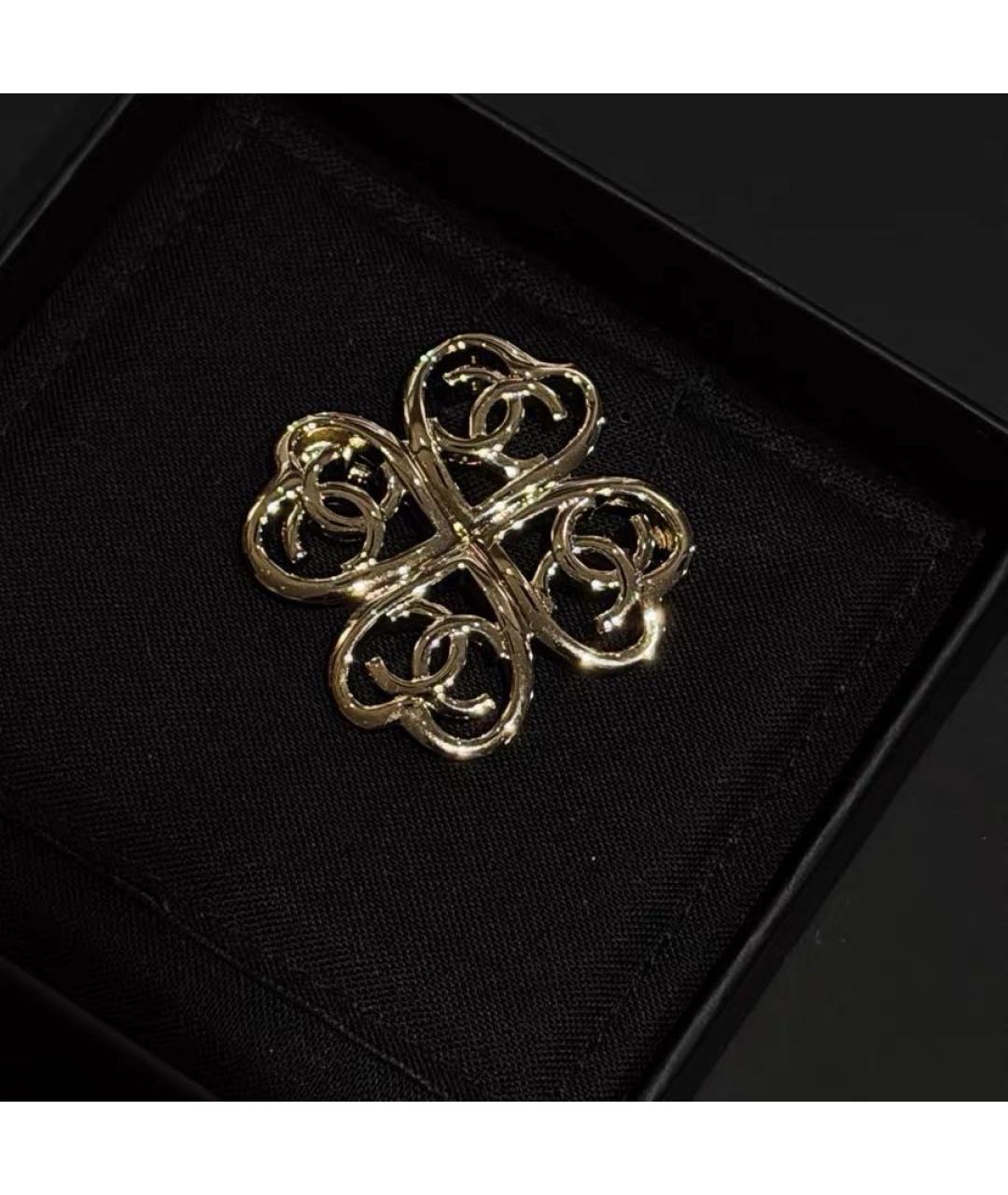 CHANEL Золотая металлическая брошь, фото 3